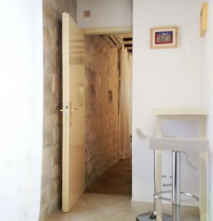 بيت ضيافة Livia 3*