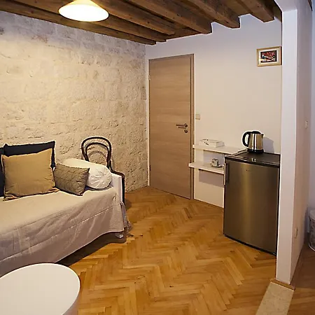 Guest house Livia 3*