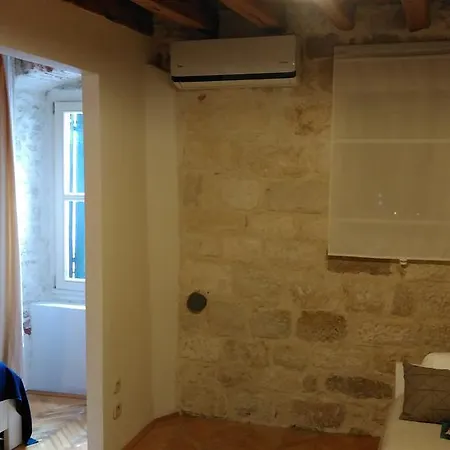 Livia Guest house