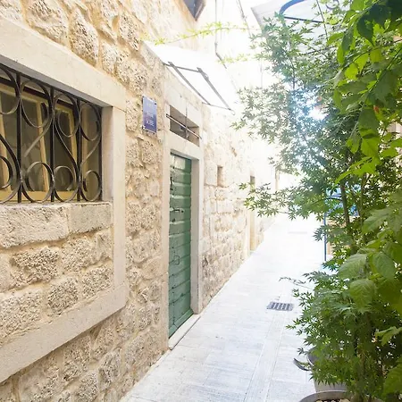Guest house Livia 3*