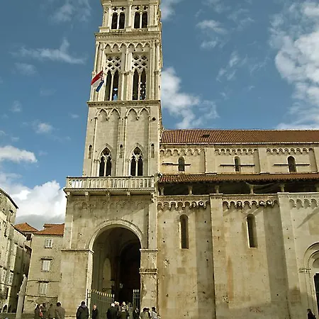 ゲストハウス Livia